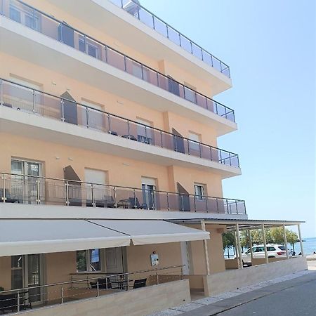 Navarino Luxe Suites With Sea View Peraía Buitenkant foto