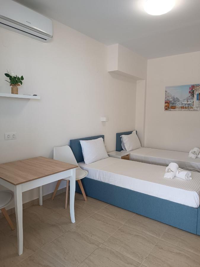 Navarino Luxe Suites With Sea View Peraía Buitenkant foto