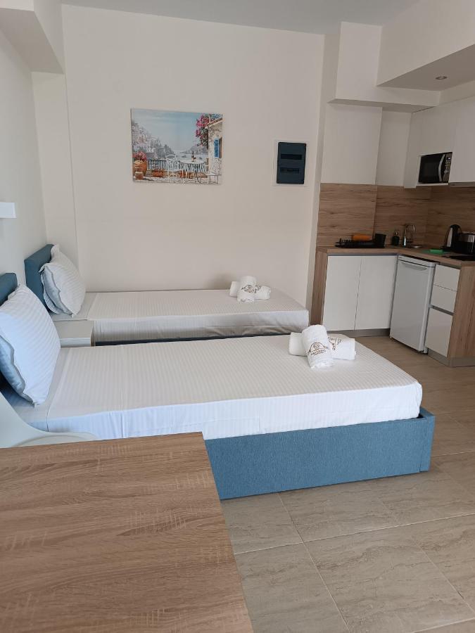 Navarino Luxe Suites With Sea View Peraía Buitenkant foto